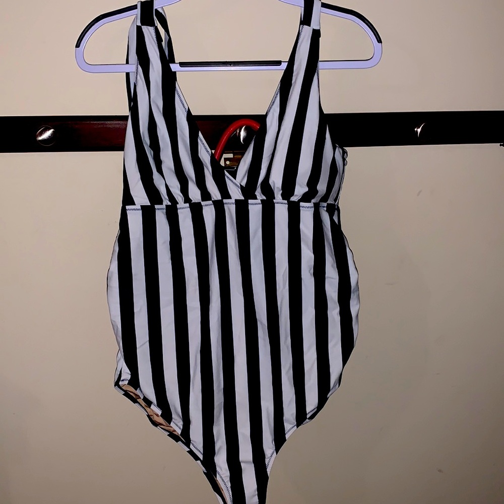 Maternity swimsuit. Size large. Worn once